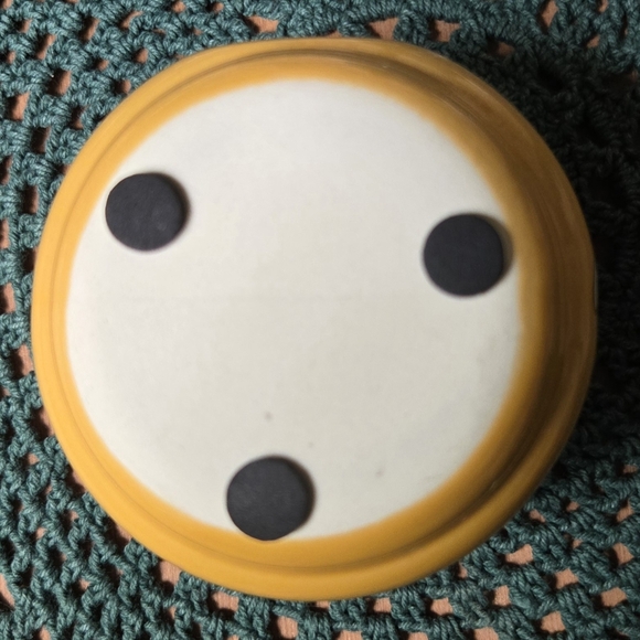 Ceramic Honey Miel Beehive Yellow Gold with Honey Dipper - Picture 12 of 12